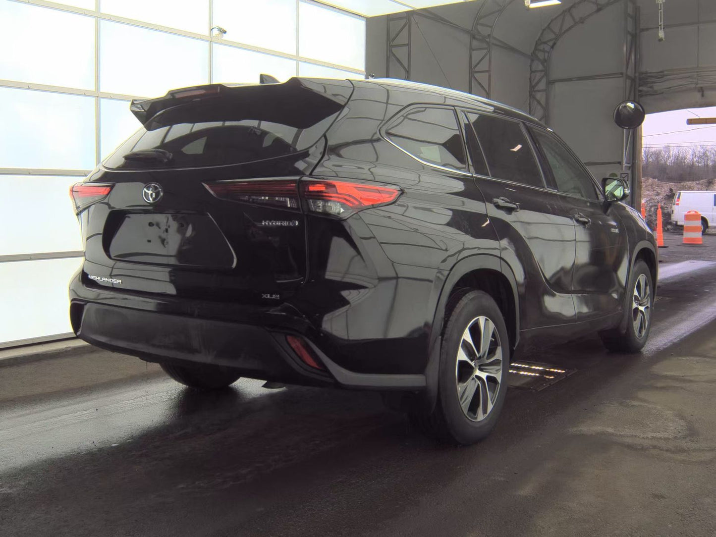 2021 Toyota Highlander Hybrid XLE