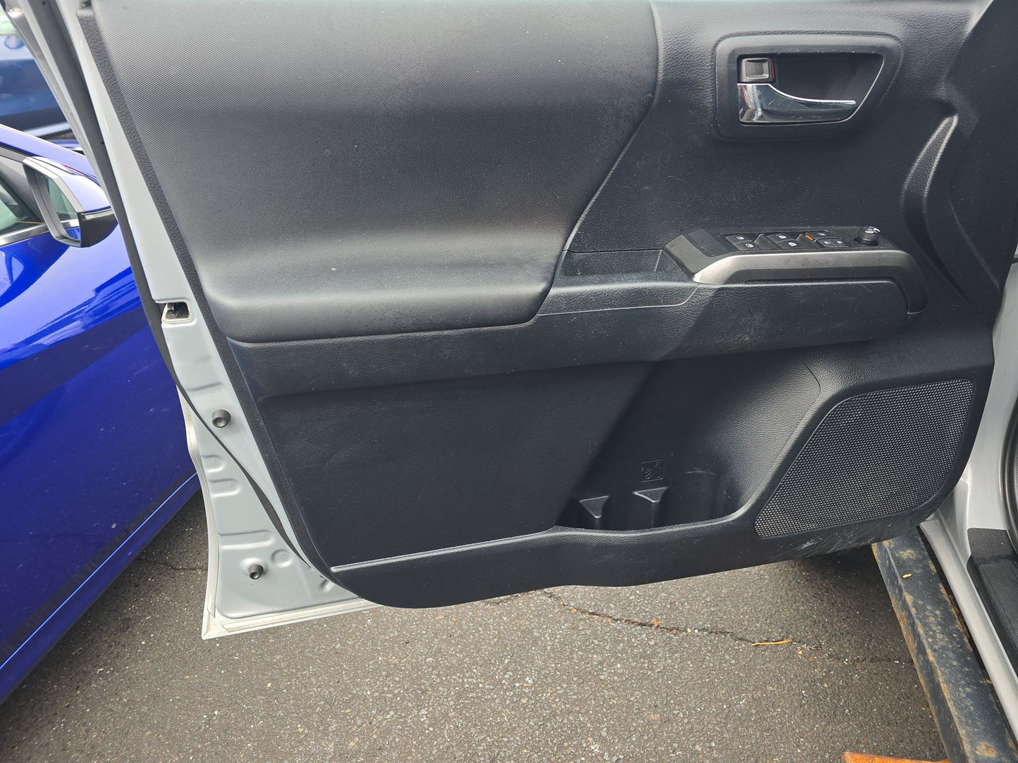 2019 Toyota Tacoma TRD Off-Road Crew Cab Medium Bed