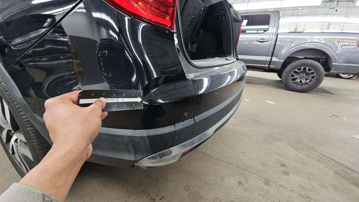 2016 Honda Pilot Touring w/Navigation & RES