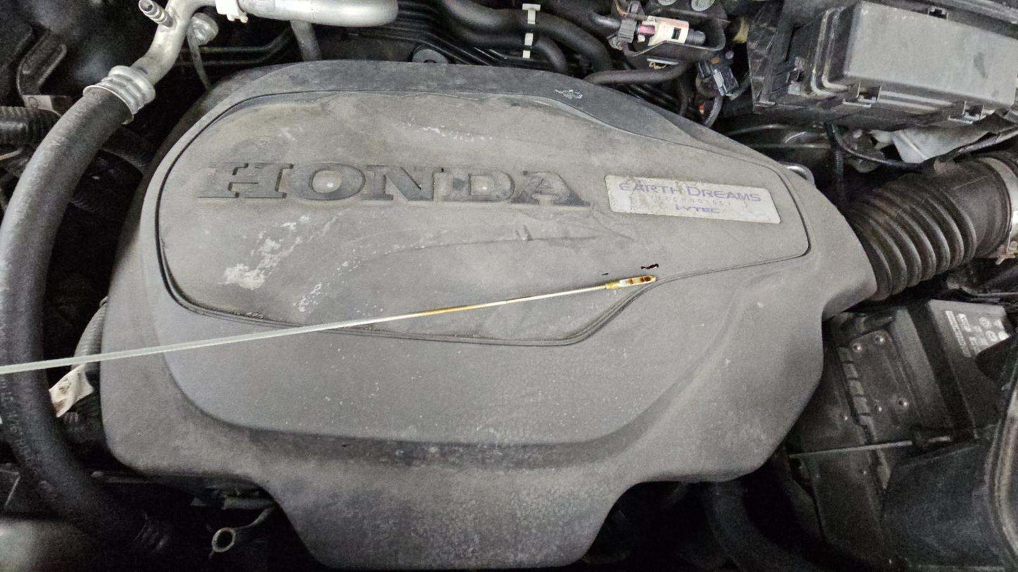 2016 Honda Pilot Touring w/Navigation & RES