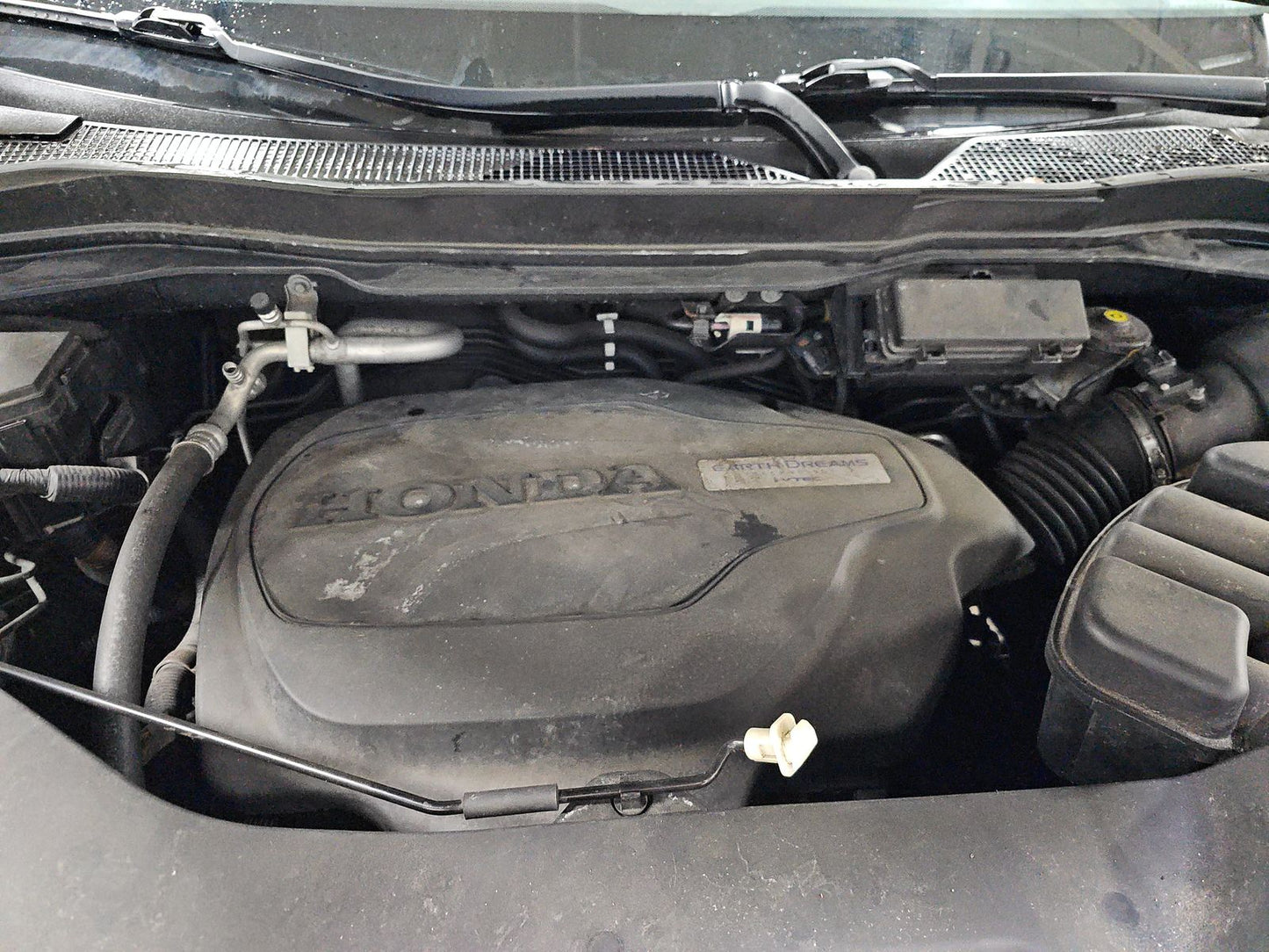2016 Honda Pilot Touring w/Navigation & RES