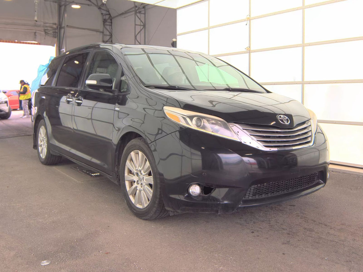 2017 Toyota Sienna XLE 7-Passenger