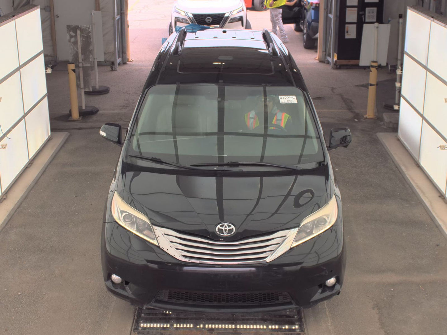 2017 Toyota Sienna XLE 7-Passenger