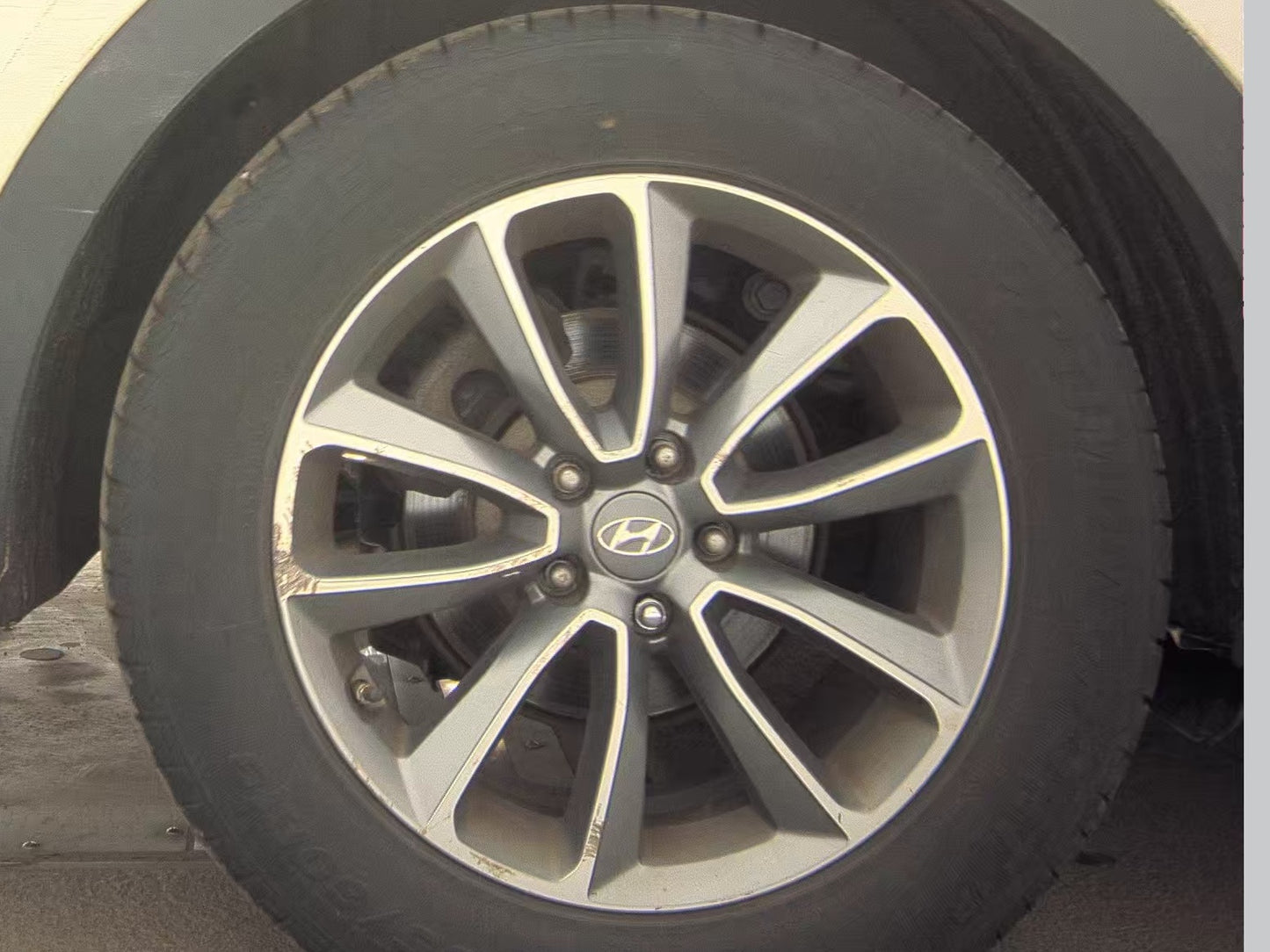 2017 Hyundai Santa Fe SE