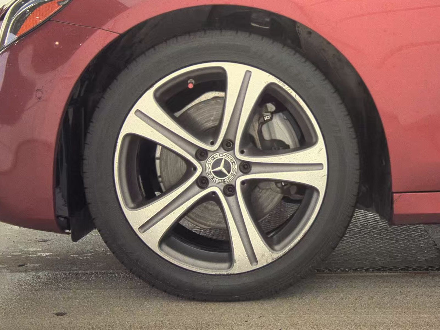 2019 Mercedes-Benz E 300 4MATIC Sedan
