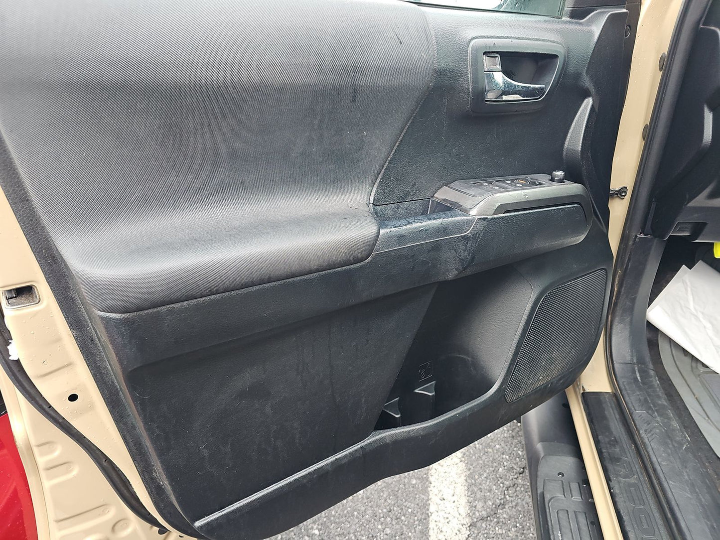 2017 Toyota Tacoma TRD Off-Road Crew Cab Medium Bed