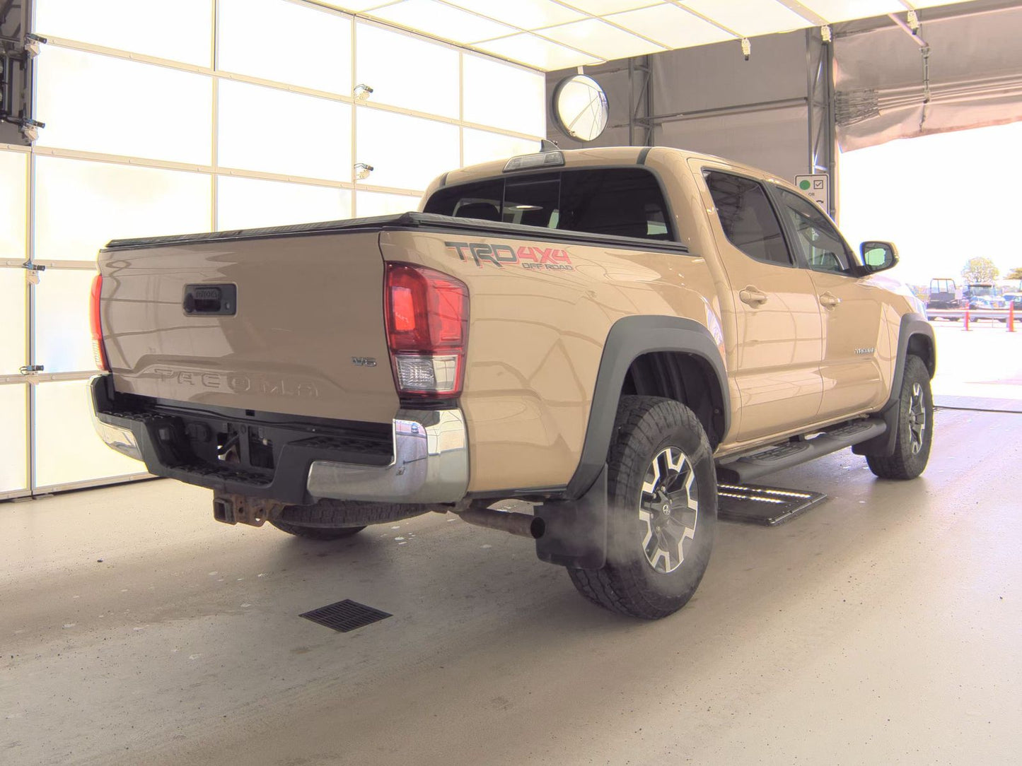 2017 Toyota Tacoma TRD Off-Road Crew Cab Medium Bed