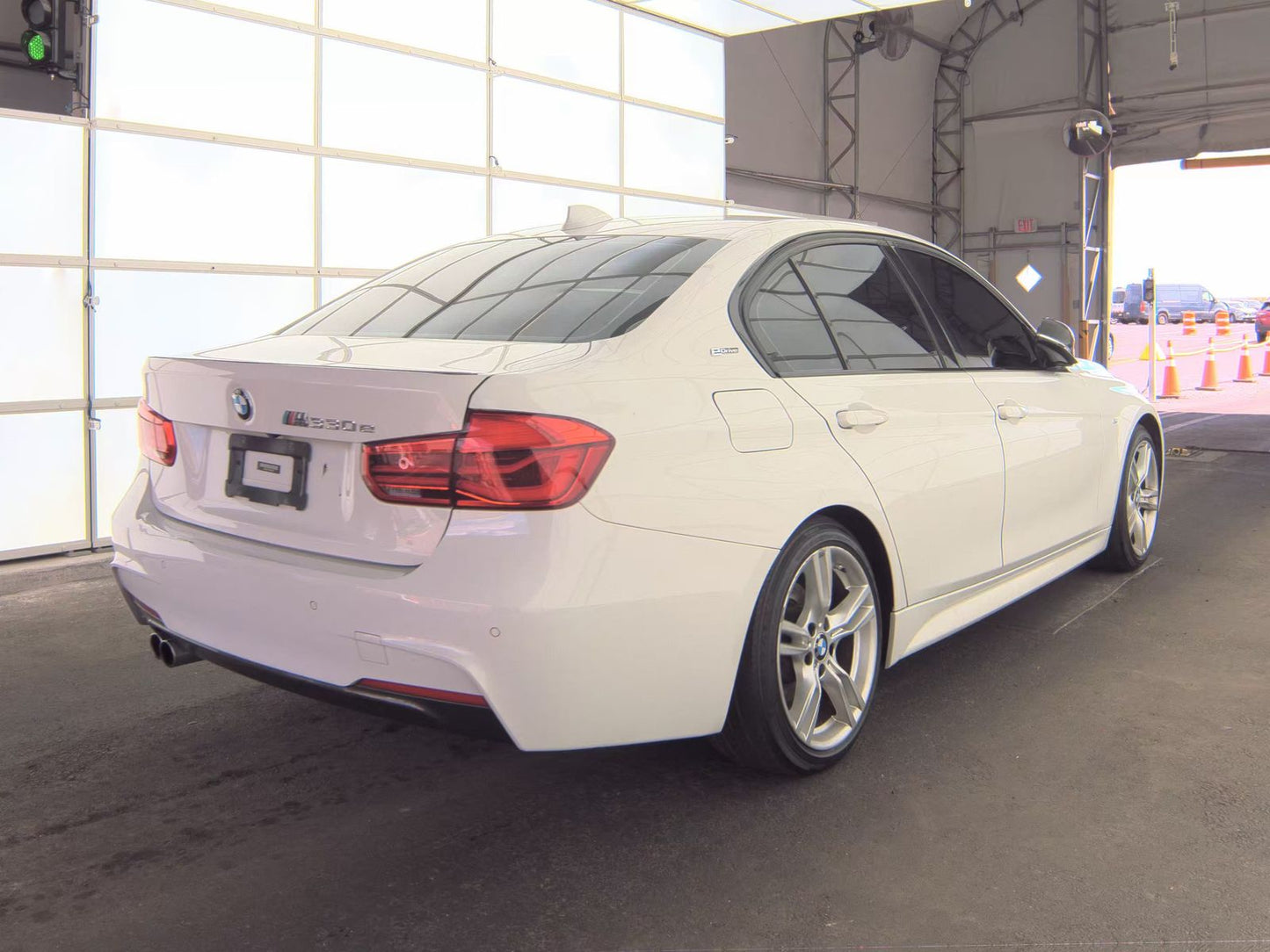 2017 BMW 3 Series Sedan iPerformance M SPORT LINE