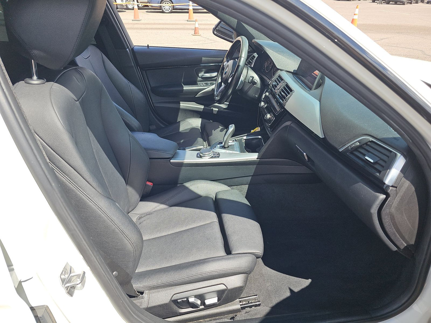 2017 BMW 3 Series Sedan iPerformance M SPORT LINE