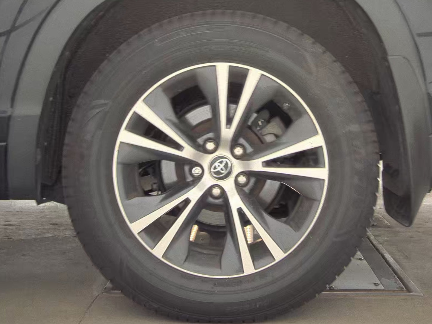 2018 Toyota Highlander LE