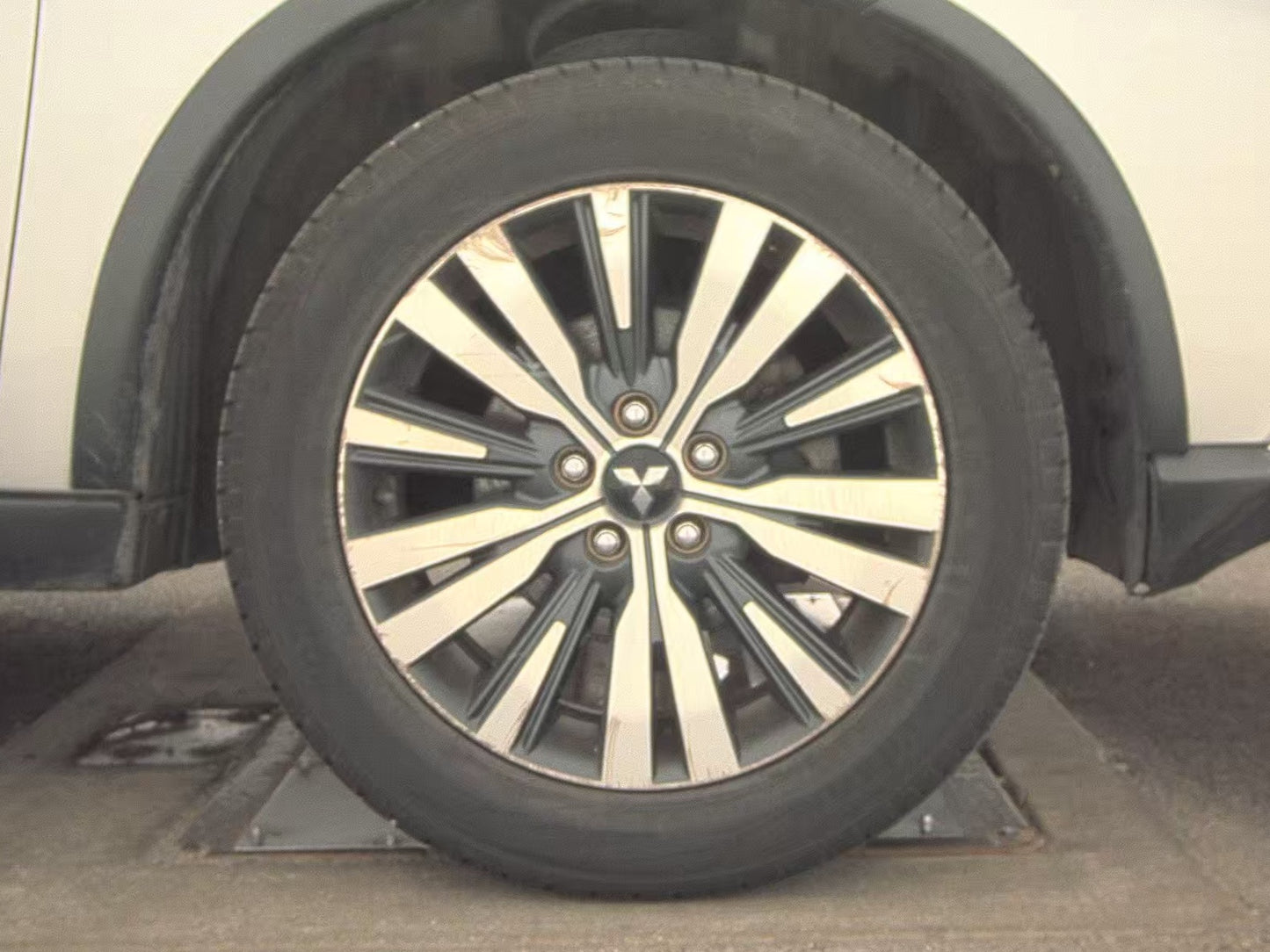 2019 Mitsubishi Outlander ES