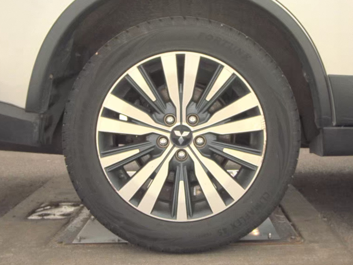 2019 Mitsubishi Outlander ES