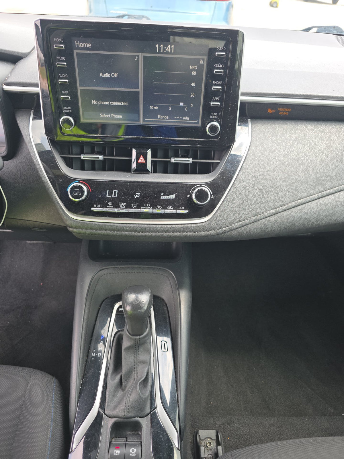 2020 Toyota Corolla SE Sedan