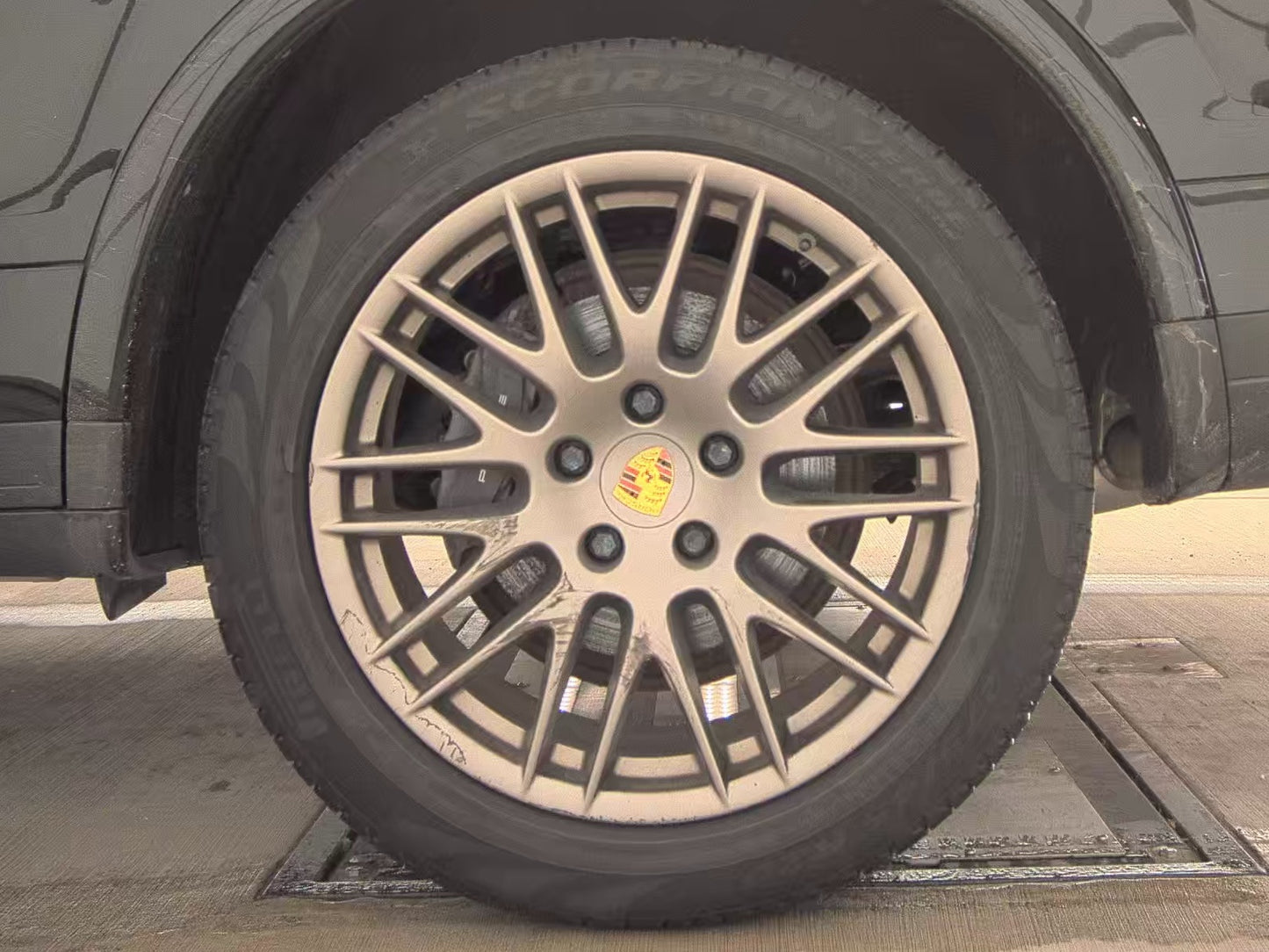 2017 Porsche Cayenne Platinum Edition