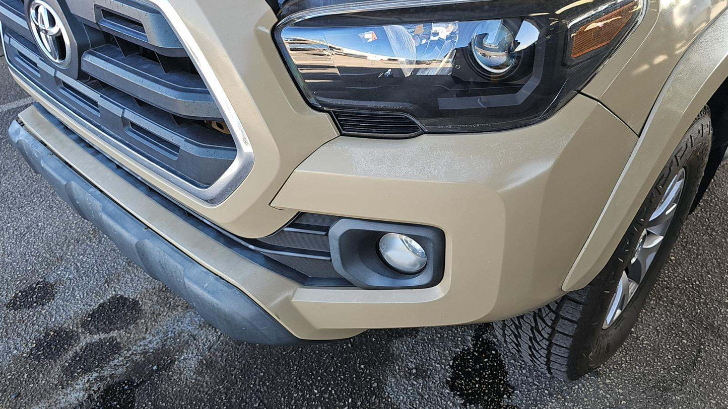2017 Toyota Tacoma SR5 Crew Cab Medium Bed
