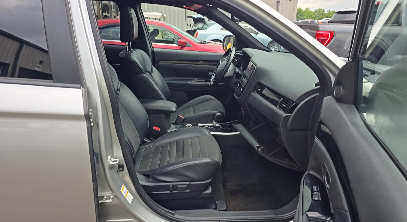 2019 Mitsubishi Outlander LE