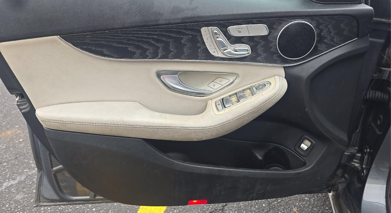 2017 Mercedes-Benz C 300 Sedan