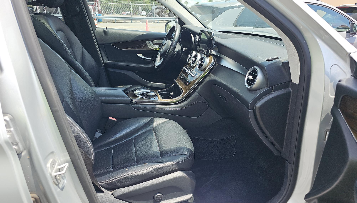 2016 Mercedes-Benz GLC 300