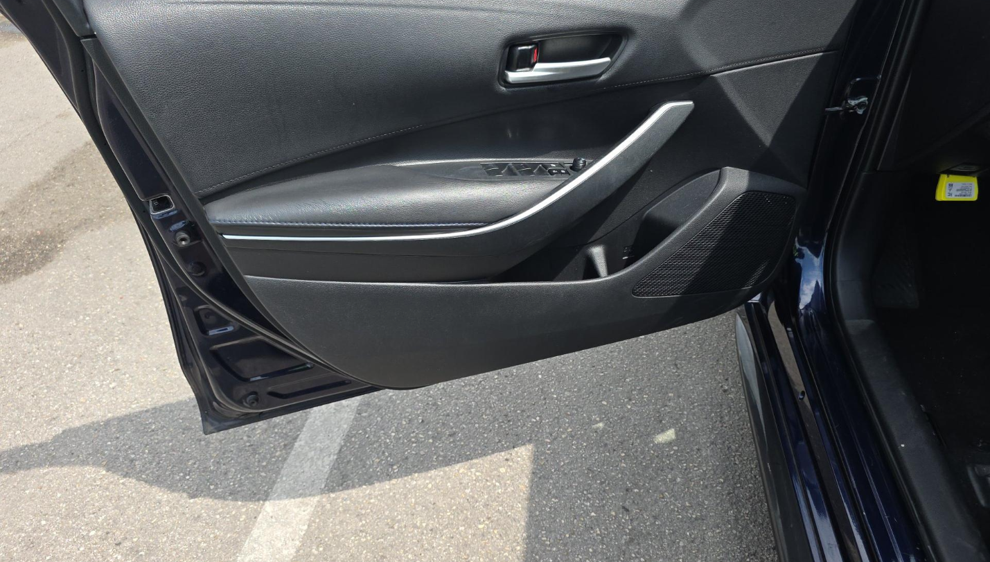 2020 Toyota Corolla SE Sedan