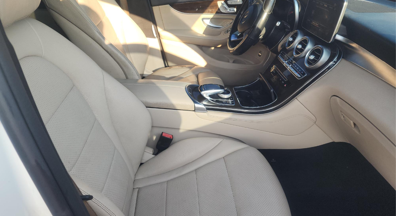 2017 Mercedes-Benz GLC 300 4MATIC