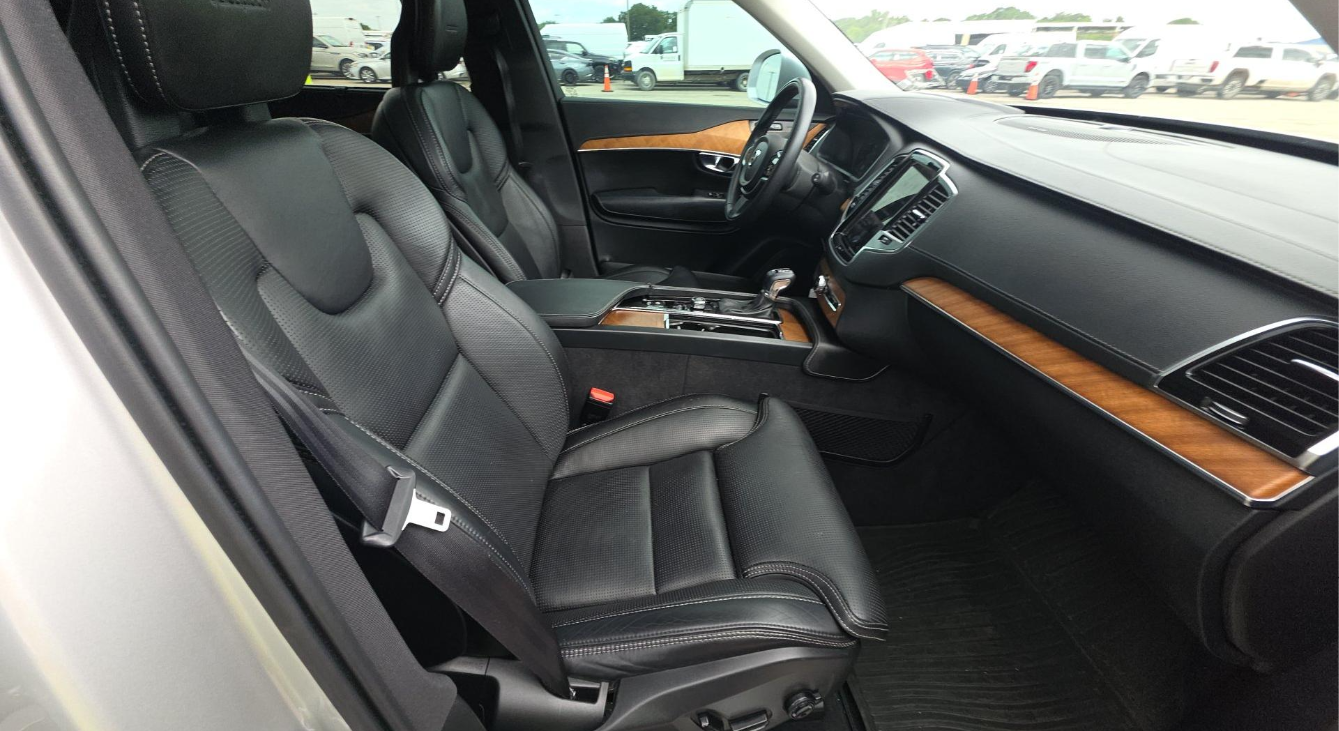 2020 Volvo XC90 T6 Inscription 7-Passenger