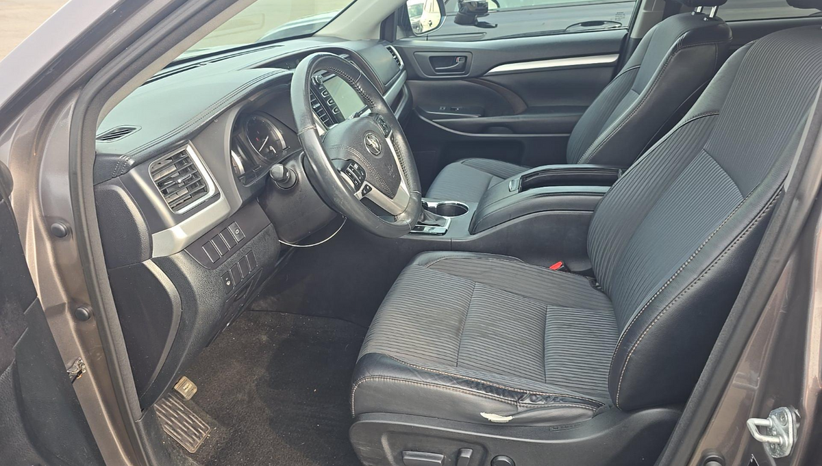 2016 Toyota Highlander LE Plus