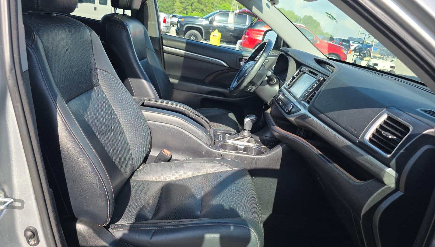 2017 Toyota Highlander Limited