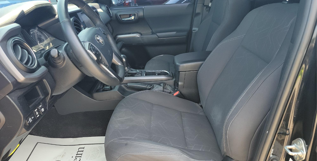 2017 Toyota Tacoma TRD Off-Road Crew Cab Long Bed