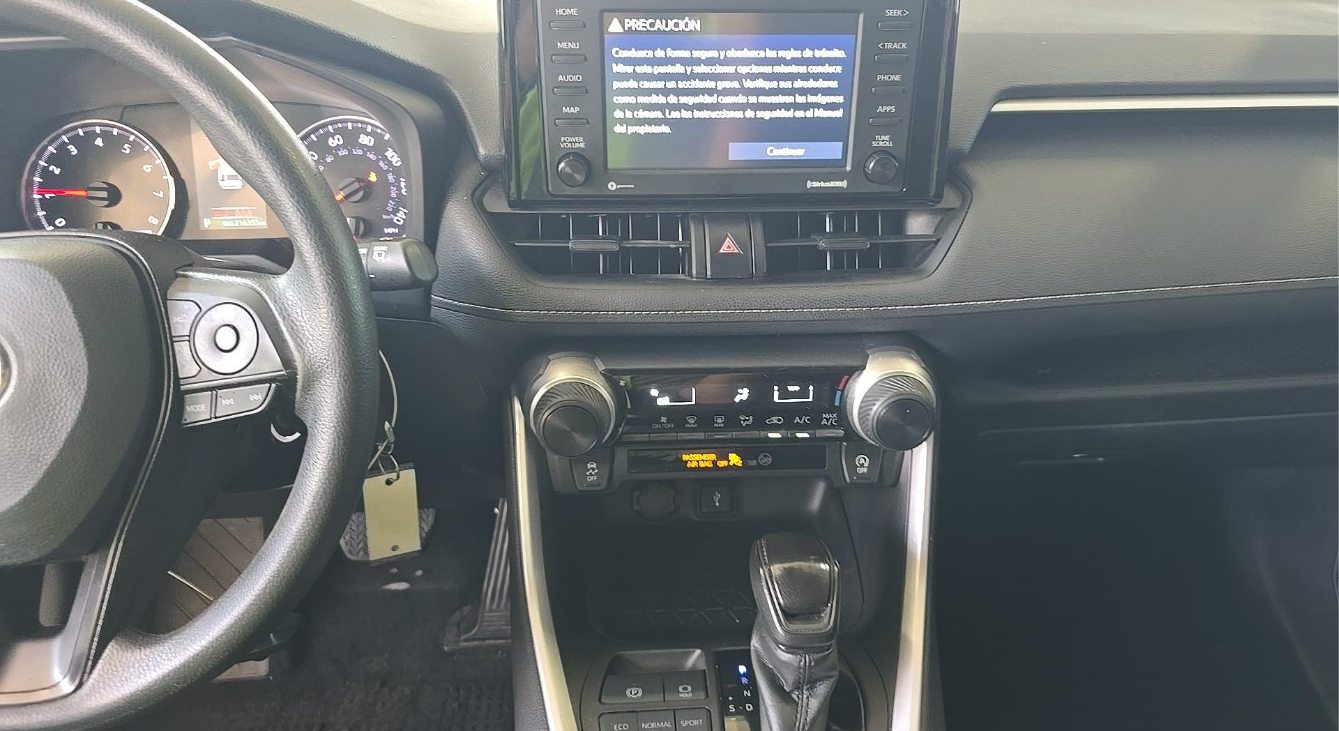2022 Toyota RAV4 LE