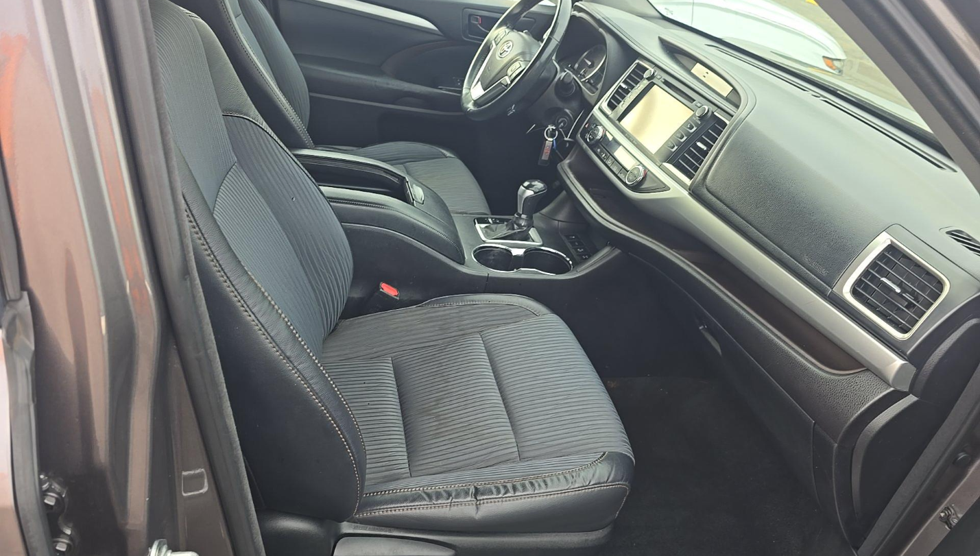 2016 Toyota Highlander LE Plus