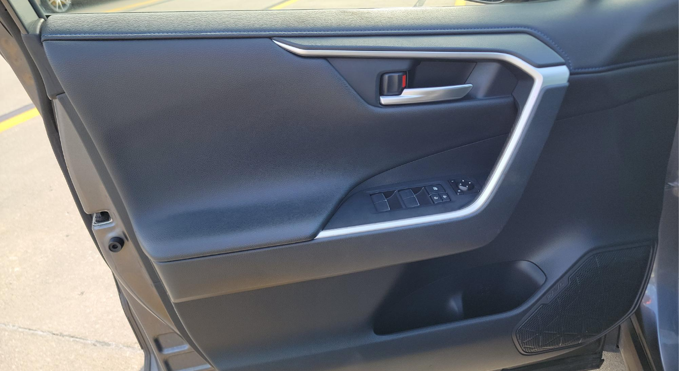 2019 Toyota RAV4 Hybrid XSE
