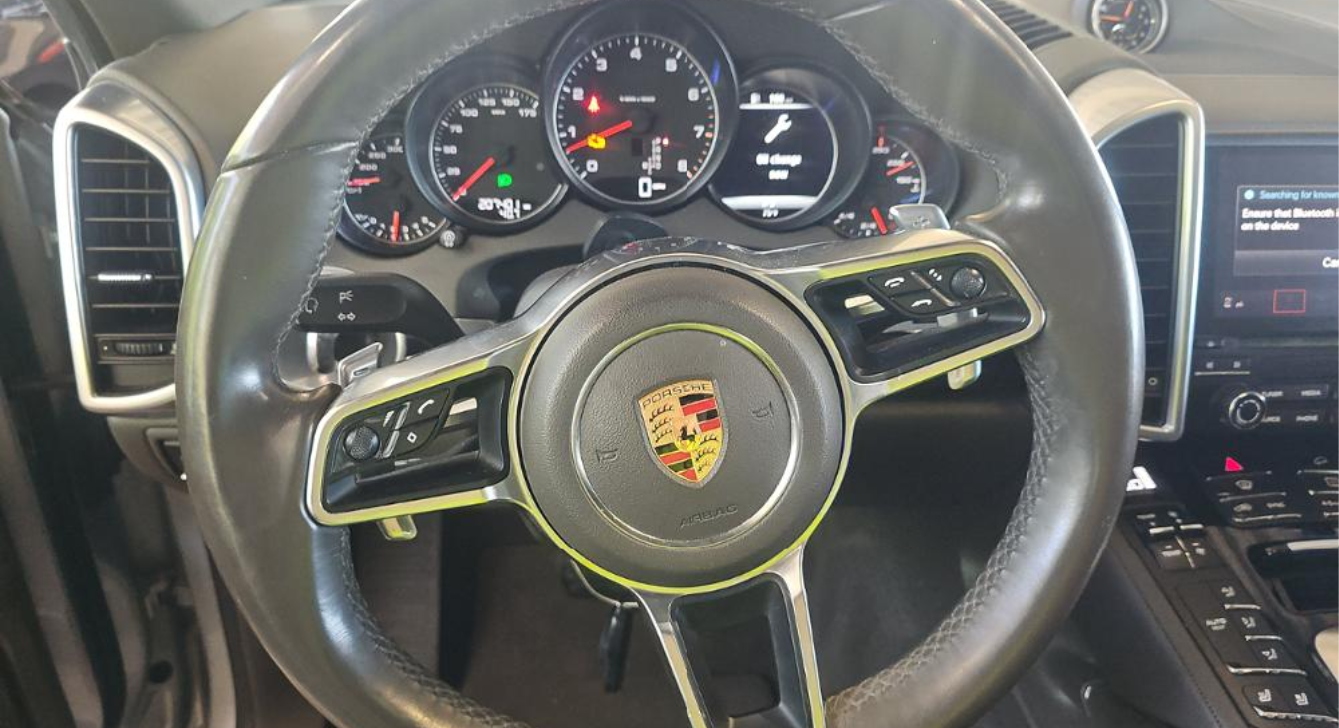 2017 Porsche Cayenne Platinum Edition