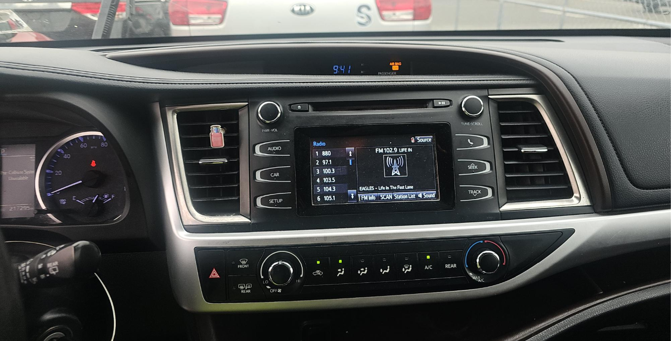 2018 Toyota Highlander LE
