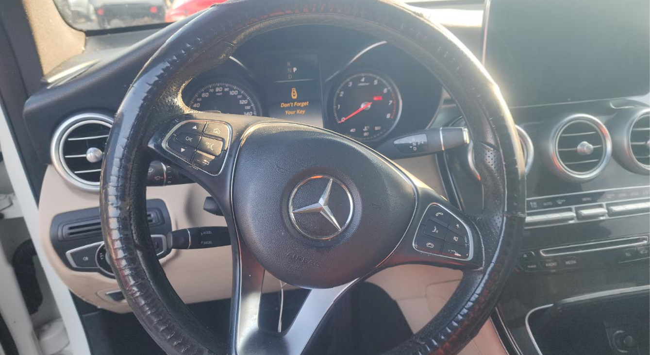 2017 Mercedes-Benz GLC 300 4MATIC