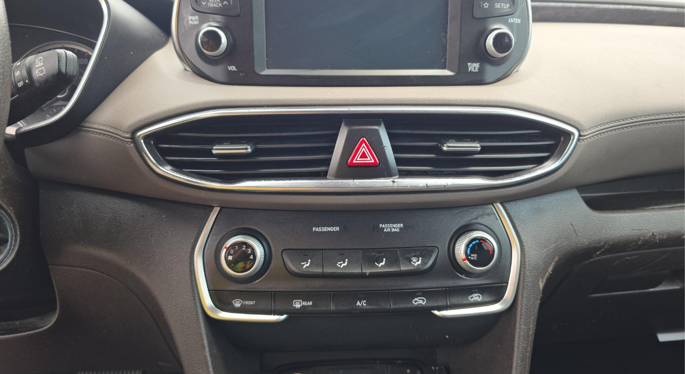 2020 Hyundai Santa Fe SE