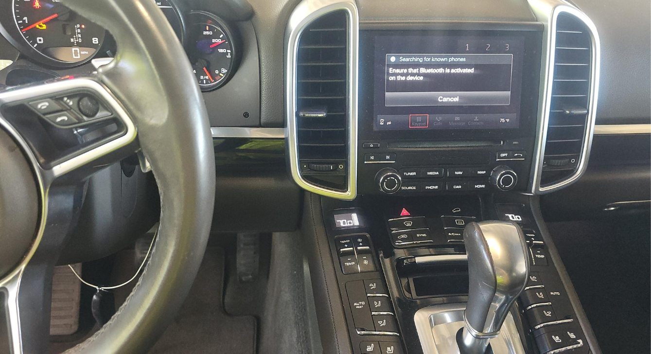 2017 Porsche Cayenne Platinum Edition