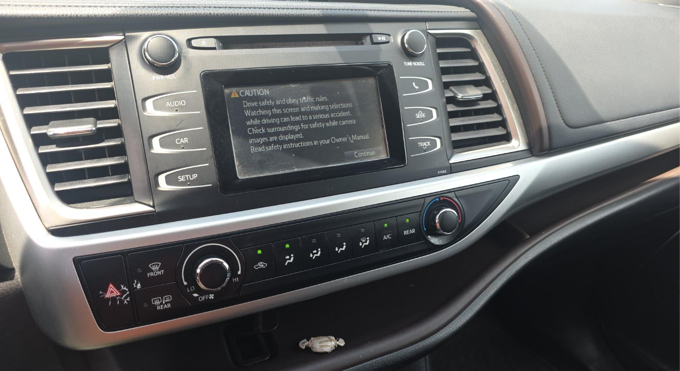 2016 Toyota Highlander LE