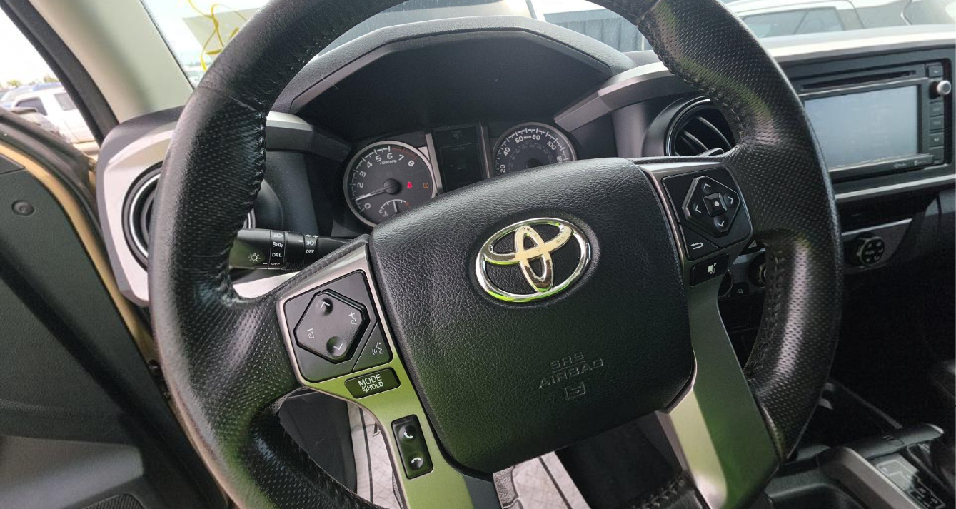 2017 Toyota Tacoma SR5 Crew Cab Medium Bed