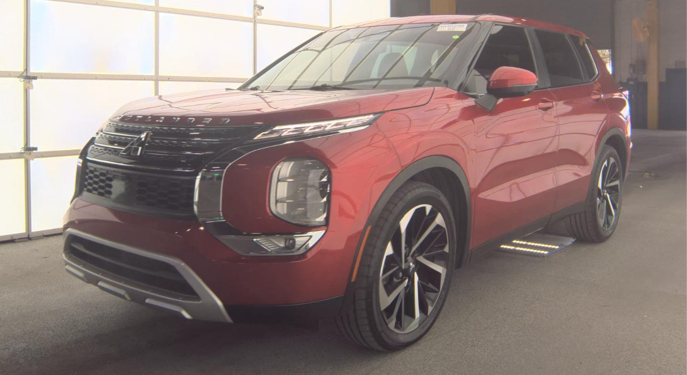 2023 Mitsubishi Outlander SE