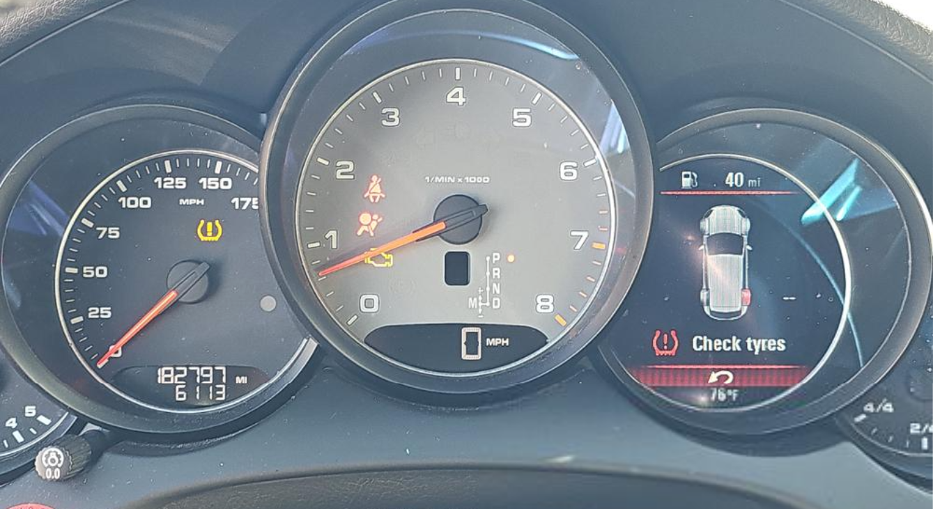 2016 Porsche Cayenne S
