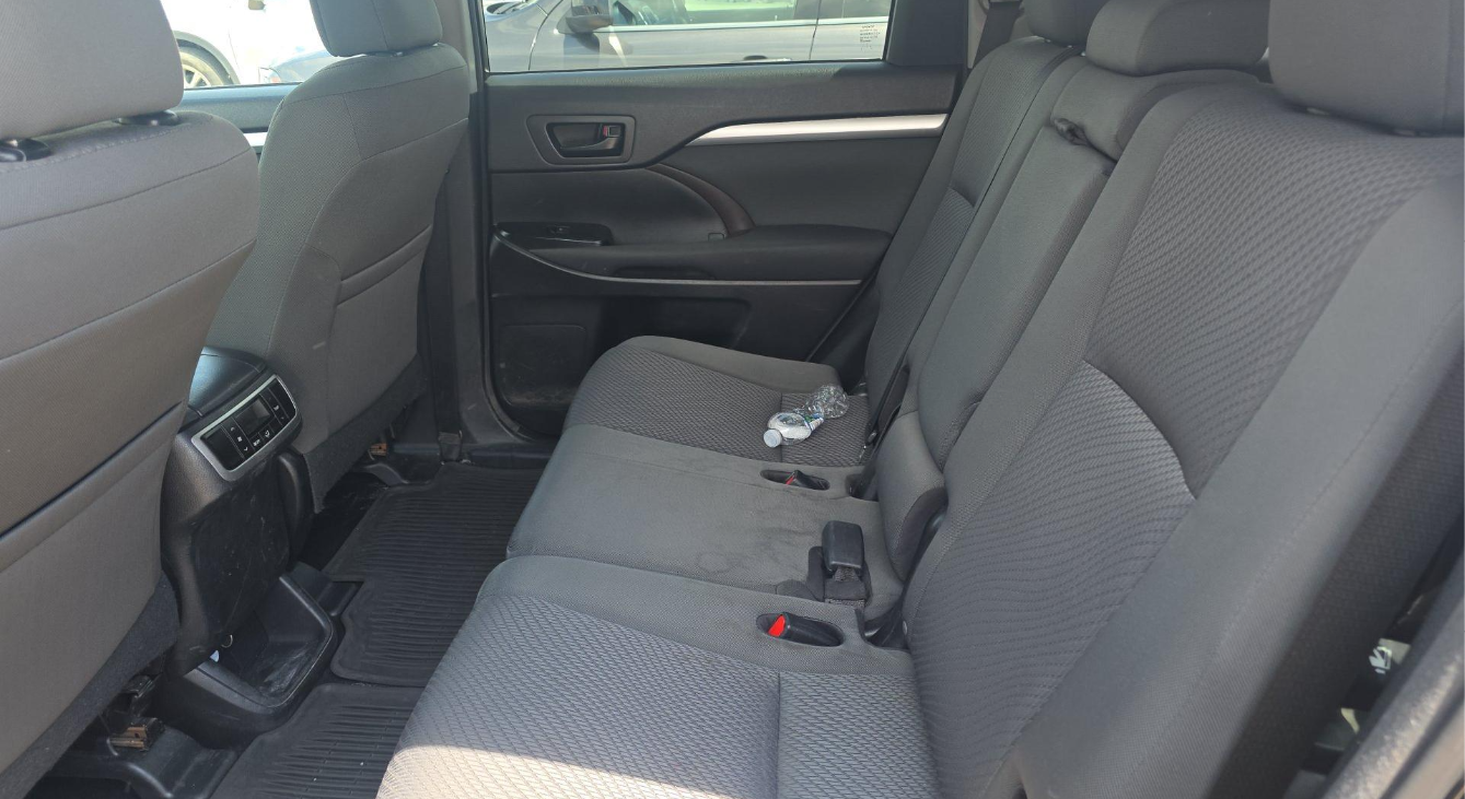 2016 Toyota Highlander LE