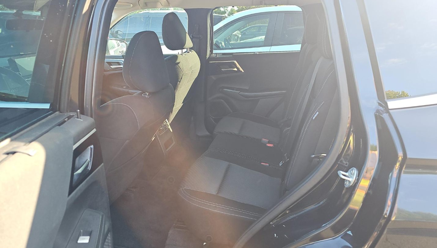 2022 Mitsubishi Outlander ES