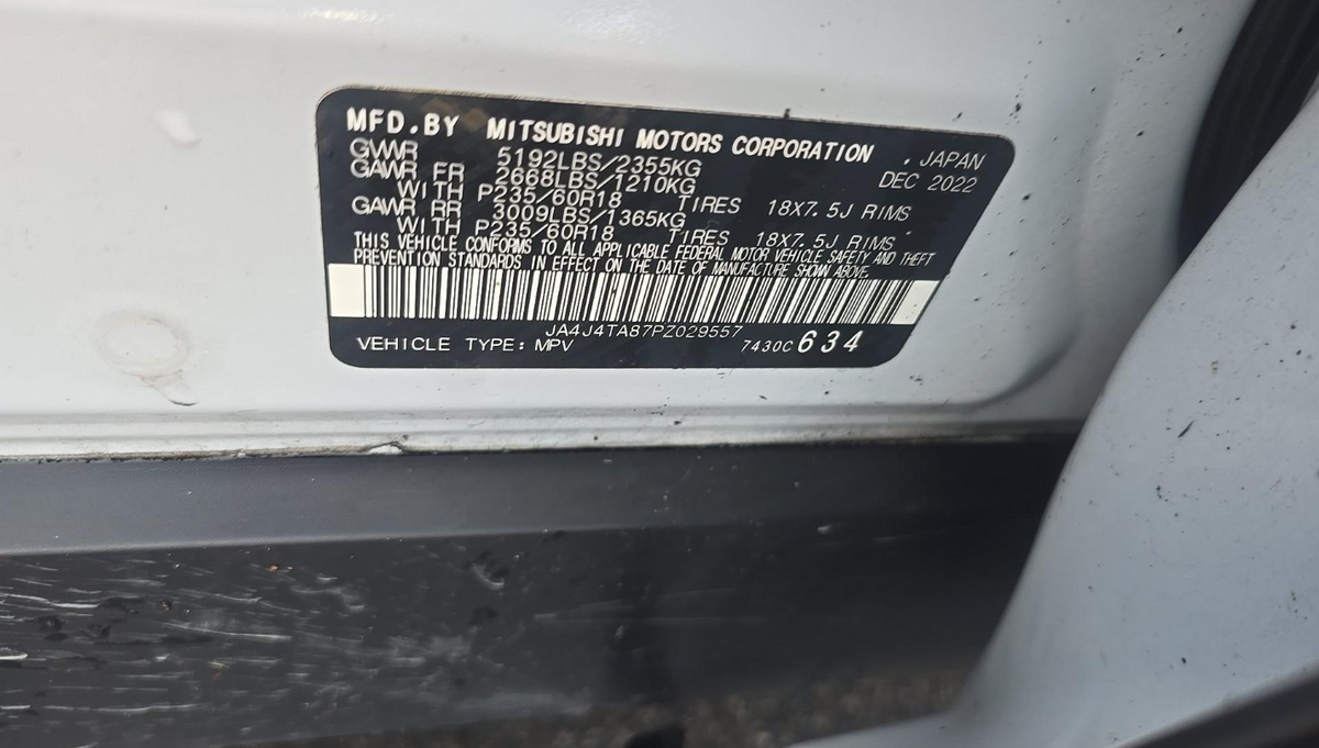 2023 Mitsubishi Outlander ES