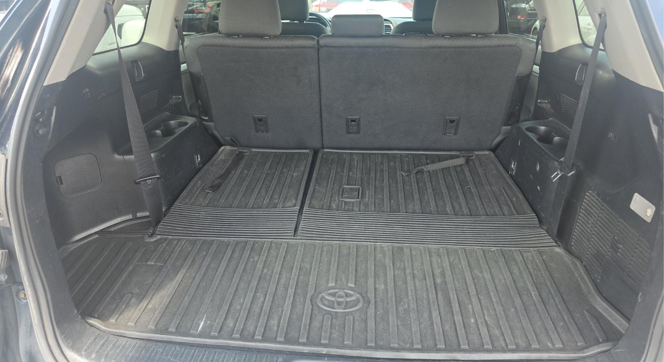 2016 Toyota Highlander LE