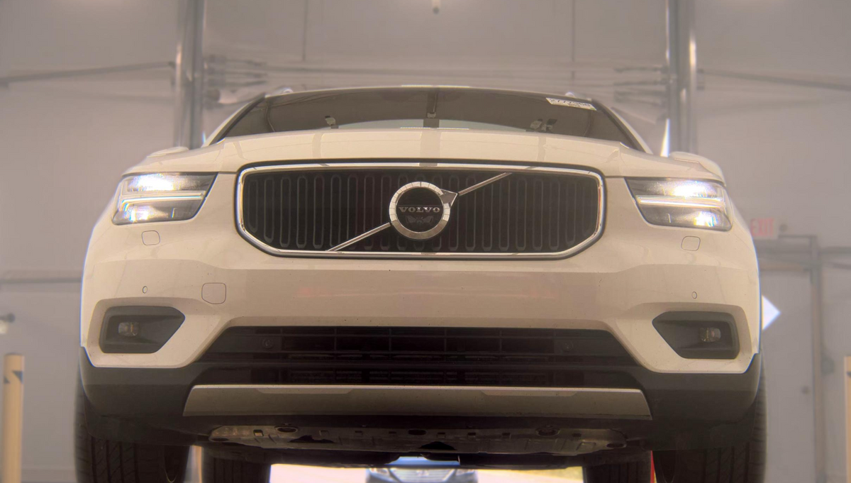 2020 Volvo XC40 T5 Momentum