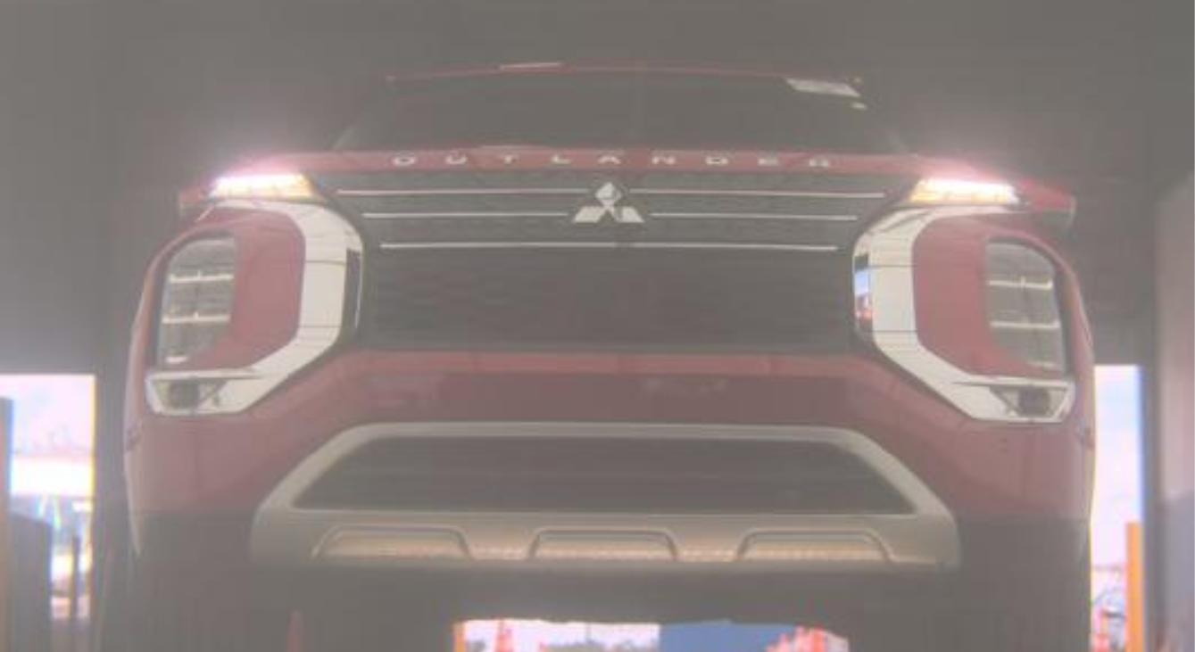 2023 Mitsubishi Outlander SE