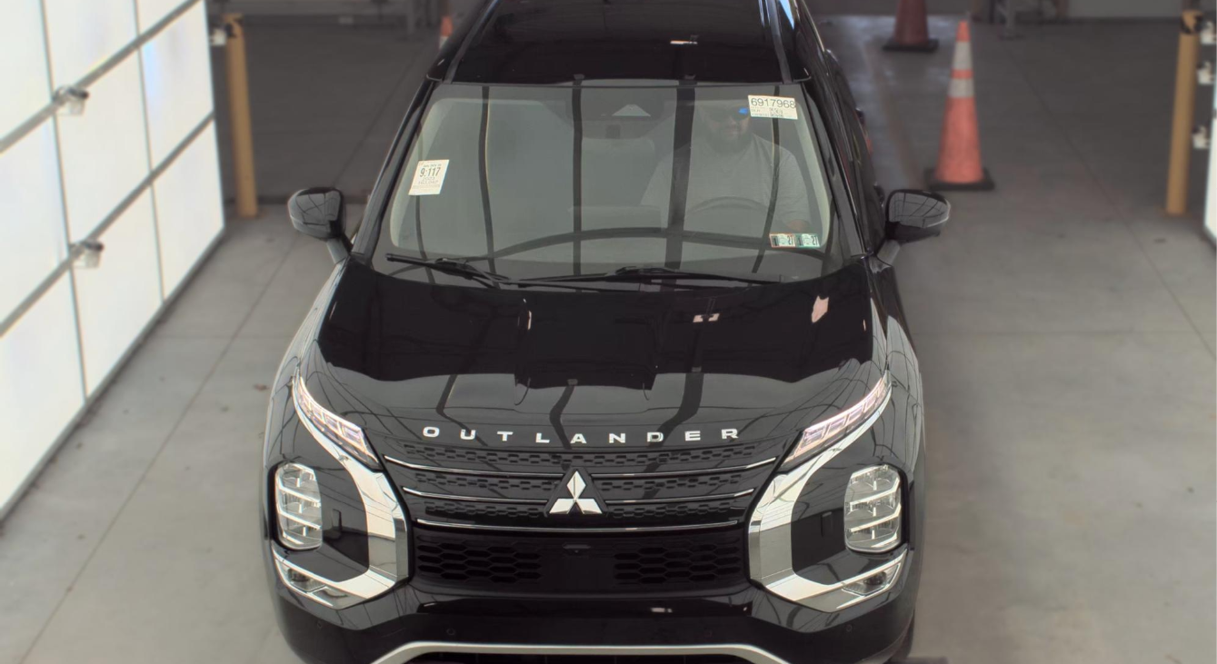 2023 Mitsubishi Outlander SE