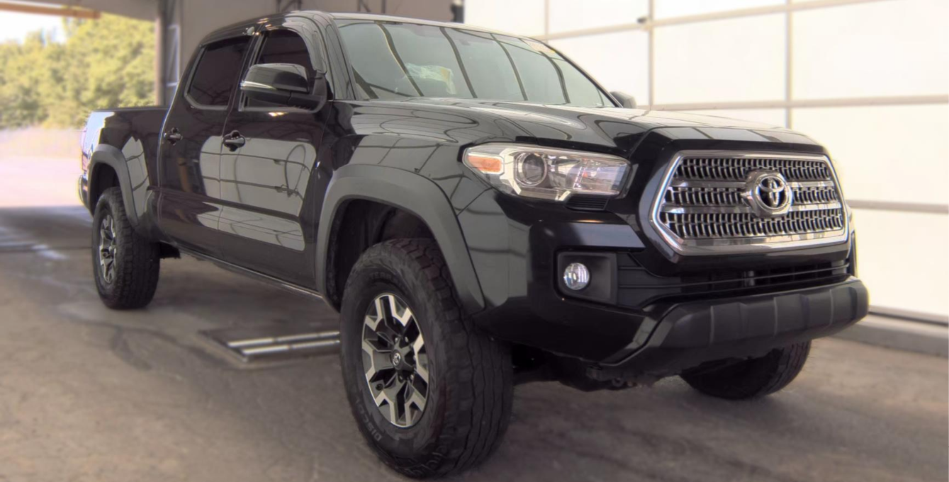 2017 Toyota Tacoma TRD Off-Road Crew Cab Long Bed