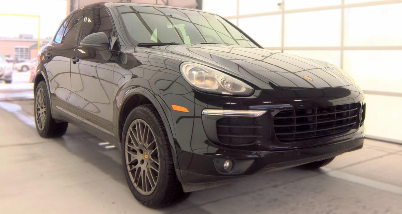 2017 Porsche Cayenne Platinum Edition