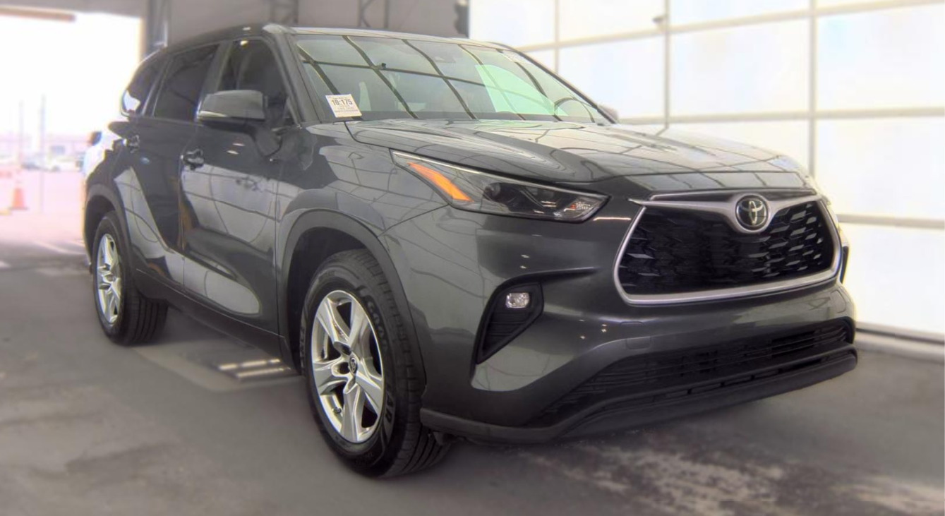 2024 Toyota Highlander LE